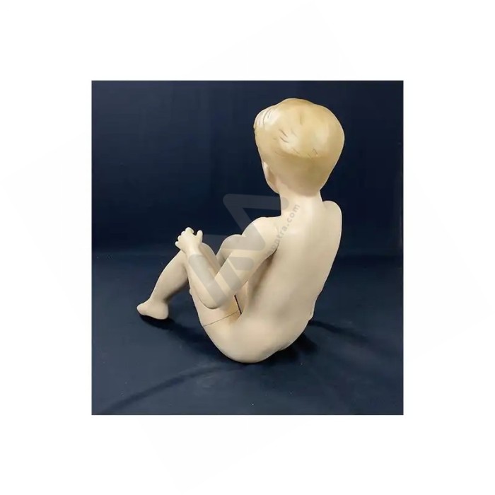 Child mannequin with head